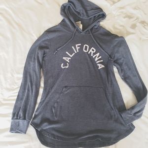 California soft hooded long-sleeved tee size large